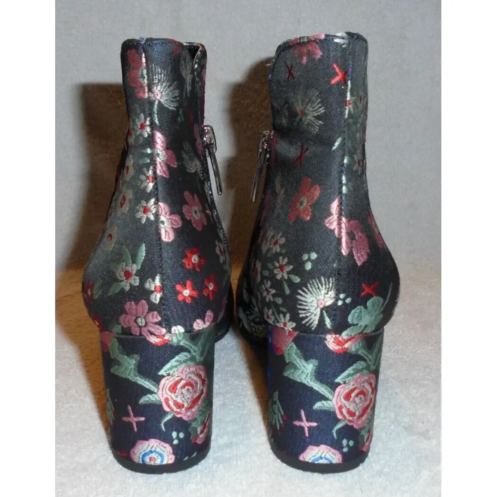 Vince Camuto Boots Floral Embroidered Block Heels‎ Womens 6.5M